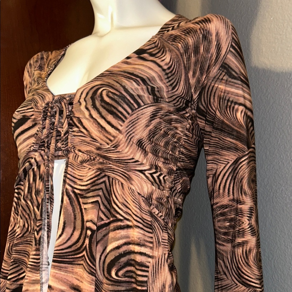 Forever 21 Abstract Brown Blouse - Picture 5 of 8